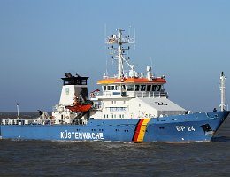 BAD BRAMSTEDT - 66m [IMO:9252620] Küstenwache (BP 24) Neuaufnahme: 2016-03-20 Baujahr: 2002 | DWT: 309t | Breite: 10m | Tiefgang: 3,20m Maschinenleistung: 5200 kW |...