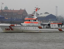 HARRO KOEBKE - 37m [IMO:9606625] SAR Aufnahme: 2015-10-06 Baujahr: 2012 | Breite: 7,8m | Tiefgang: 2,7m Maschinenleistung: 4785 KW | Geschwindigkeit: 25 kn Baureihe:...