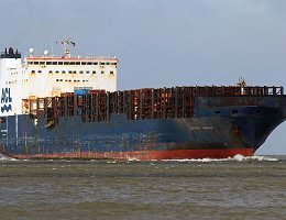 ATLANTIC CONVEYOR - 292m (+) [IMO:8215534] Container-/ Ro-Ro Schiff (Container ship) (+) (verschrottet/scrapped) Aufnahme: 2017-04-13 Baujahr: 1985 | DWT: 51648t | Breite: 32m | Tiefgang:...
