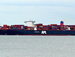 APL SENTOSA - 368m [IMO:9632040] Containerschiff (Container ship) Aufnahme: 2016-09-03 Baujahr: 2014 | DWT: 150166t | Breite: 51m | Tiefgang: 15,5m | Ladekapazität: 14000 TEU...