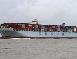 COSCO BELGIUM - 366m [IMO:9516404] Containerschiff (Container ship) Aufnahme: 2015-07-19 Baujahr: 2013 | DWT: 156605t | Breite: 51m | Tiefgang: 15,5m | Ladekapazität: 13386 TEU...