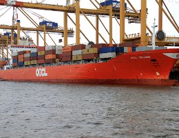 OOCL BELGIUM - 245m [IMO:9169419] Containerschiff (Container ship) Aufnahme: 2015-07-13 Baujahr: 1998 | DWT: 40972t | Breite: 32m | Ladekapazität: 2992 TEU