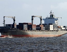 ANNA SCHULTE - 210m (ex) [IMO:9215878] Containerschiff (Container ship) Aufnahme: 2014-12-29 Neuer Name: MAERSK NEWCASTLE Baujahr: 2001 | DWT: 33800t | Breite: 30m | Tiefgang: 11,5m |...