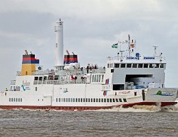 OSTFRIESLAND - 94m [IMO:8324622] Autofähre (Car ferry) LNG Antrieb Aufnahme: 2017-04-15 Baujahr: 1985 | DWT: 463t | Breite: 13m | Tiefgang: 2,45m | Passagiere: 1200 | PKW: 70...