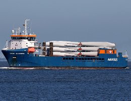 EEMS DUISBURG - 108m [IMO:9658094] Frachtschiff (General Cargo) Aufnahme: 2018-07-04 Baujahr: 2013 | DWT: 6000t | Breite: 16m | Tiefgang: max. 6,45m Maschinenleistung: 2000 KW |...