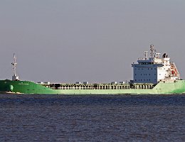 ARKLOW MARSH - 136m [IMO:9440253] Frachtschiff (General Cargo) Aufnahme: 2014-12-28 Baujahr: 2010 | DWT: 14056t | Breite: 21,30m | Tiefgang: max. 8,89m Maschinenleistung: 5400 KW |...