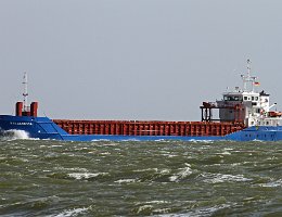 BARBAROSSA - 82m [IMO:9197765] Frachtschiff (General Cargo) Aufnahme: 2015-03-30 Baujahr: 2000 | DWT: 3177t | Breite: 12,60m | Tiefgang: max. 5,30m Maschinenleistung: 1800 KW |...
