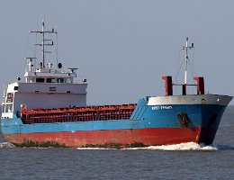 EVERT PRAHM - 78m (ex) [IMO:9138757] Frachtschiff (General Cargo) Aufnahme: 2019-04-15 Neuer Name: MAY B Baujahr: 1996 | DWT: 2398t | Breite: 11,65m | Tiefgang: max. 4,50m...