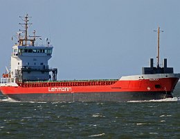 MARIO - 95m (ex) [IMO:9195834] Frachtschiff (General Cargo) Neuer Name: MARIO L Neuaufnahme: 2015-07-16 Baujahr: 2000 | DWT: 4956t | Breite: 13,17m | Tiefgang: 6,19m...