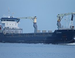 BEAUTRITON - 118m [IMO:9428669] Frachtschiff (General Cargo) Aufnahme: 2013-12-29 Baujahr: 2009 | DWT: 7200t | Breite: 15,90m | Tiefgang: max. 6,65m Maschinenleistung: 2970 KW |...