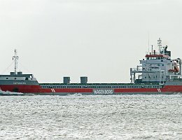 EBROBORG - 138m [IMO:9463451] Frachtschiff (General Cargo) Aufnahme: 2014-04-13 Baujahr: 2010 | DWT: 10750t | Breite: 15,87m | Tiefgang: max. 7,98m Maschinenleistung: 4500 KW |...