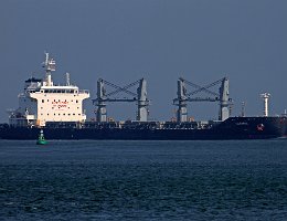 CABRERA - 180m [IMO:9537977] Massengutfrachter (Bulk Carrier) Aufnahme: 2015-07-04 Baujahr: 2010 | DWT: 34613t | Breite: 30m | Tiefgang: 6,9m