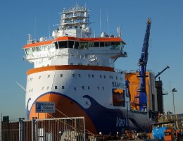 BRAVENES - 155m [IMO:9756200] Offshore Construction Vessel Aufnahme: 2019-02-15 Baujahr: 2017 | DWT: 27400t | Breite: 28m | Tiefgang: 9,00m Maschinenleistung: 6416 KW |...