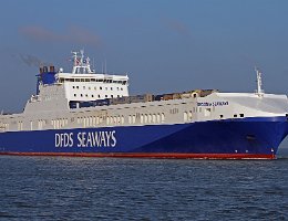 BEGONIA SEAWAYS - 230m [IMO:9262089] Ro-Ro Schiff (Ro-Ro cargo) Aufnahme: 2016-11-11 Baujahr: 2004 | DWT: 14424t | Breite: 27m | Tiefgang: 6,95m Maschinenleistung: 20070 KW |...