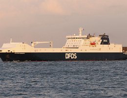 BRITANNIA SEAWAYS - 197m [IMO:9153032] Ro-Ro Schiff (Ro-Ro cargo) Neuaufnahme: 2020-08-21 (2015-07-11) Baujahr: 2000 | DWT: 11089t | Breite: 26m | Tiefgang: 7,50m Maschinenleistung:...