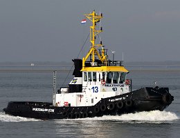 MULTRATUG 13 - 32m [IMO:9034999] Hafenschlepper (Tug) Aufnahme: 2018-10-19 Baujahr: 1993 | Bollard pull: 39t | Breite: 9,04m | Tiefgang: 4,65m Maschinenleistung: 1472 KW |...