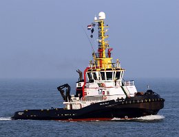 MULTRATUG 17 - 36m [IMO:9481752] Hafenschlepper (Tug) Aufnahme: 2018-02-23 Baujahr: 2008 | Bullard pull: 70t | Breite: 11,50m | Tiefgang: 4,35m Maschinenleistung: 3858 KW |...