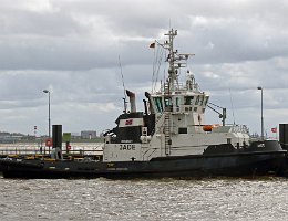 JADE - 33m (ex) [IMO:9212278] Hafenschlepper (Tug) Neuer Name: VB JADE Aufnahme: 2017-04-10 Baujahr: 2000 | Bollard pull: 75t | Breite: 12,50m | Tiefgang: 4,50m...