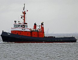 IKAR - 30m [IMO:6519302] Schlepper (Tug) Aufnahme: 2016-12-28 Baujahr: 1965 | Bollard pull: 14,5t | Breite: 8m | Tiefgang: 3,81m Maschinenleistung: 882 KW |...