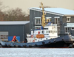 MORITZ - 27m [IMO:9096454] Schlepper (Tug) Aufnahme: 2015-12-28 Baujahr: 1971 | Bollard pull: 16t | Breite: 7,8m | Tiefgang: 3,1m Maschinenleistung: 647 KW |...