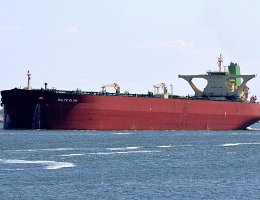 BALTIC GLORY - 333m [IMO:9307645] Supertanker (Crude Oil Tanker) VLCC Aufnahme: 2020-05-30 Baujahr: 2005 | DWT: 309316t | Breite: 60,04m | Tiefgang: 20,50m Maschinenleistung: 28729...