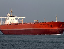 BUNGA KASTURI DUA - 330m [IMO:9292632] Supertanker (Crude Oil Tanker) VLCC Aufnahme: 2015-10-10 Baujahr: 2005 | DWT: 300542t | Breite: 60m
