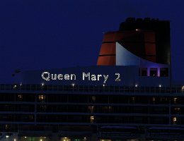 Details - 0003 Schriftzug "Queen Mary 2"