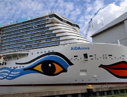 [Schiffe Spezial] AIDAnova (3) Die AIDAnova am 26.08.2018 in Papenburg an der Meyer Werft