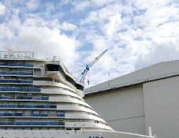 [Schiffe Spezial] AIDAnova (5) Die AIDAnova am 26.08.2018 in Papenburg an der Meyer Werft