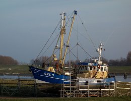 Fischkutter GRE 5 in der Werft Fischkutter GRE 5 in der "Werft"